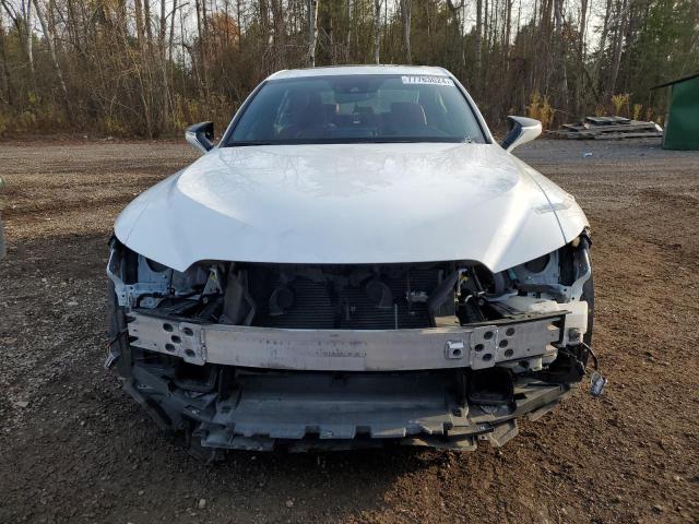 Photo 5 from auction – 2022 LEXUS IS 300 with VIN JTHG81F27N5049467