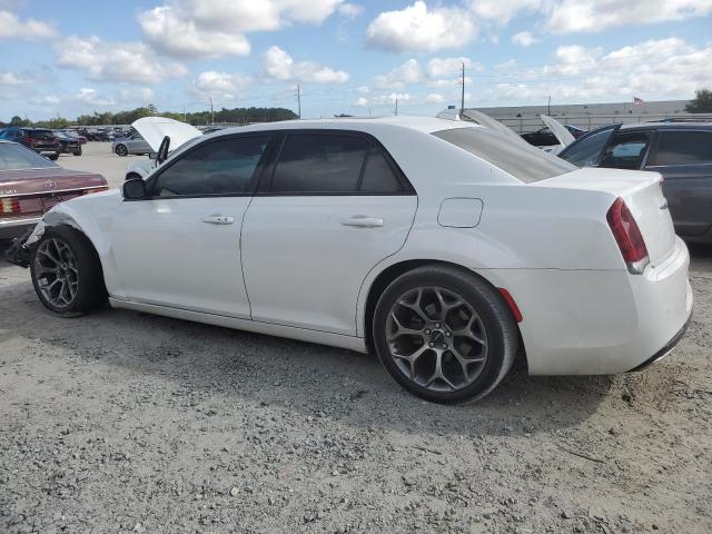 Фото 2 с аукциона – 2015 CHRYSLER 300 S с VIN 2C3CCABG5FH807837