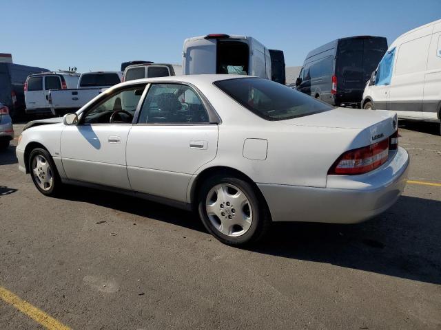 Photo 2 from auction – 2000 LEXUS ES 300 with VIN JT8BF28G9Y0277258