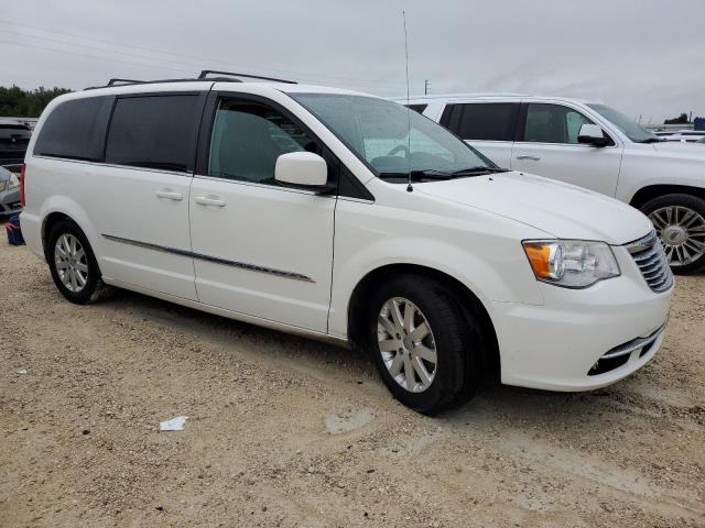 Photo 4 from auction – 2013 CHRYSLER TOWN & COU with VIN 2C4RC1BG5DR783035