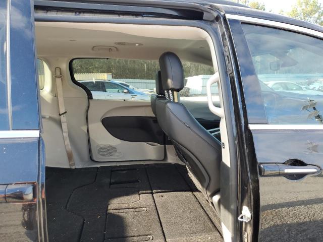 Photo 11 from auction – 2017 CHRYSLER PACIFICA T with VIN 2C4RC1BG9HR642104