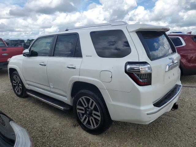 Photo 2 from auction – 2020 TOYOTA 4RUNNER SR with VIN JTEBU5JR9L5745842