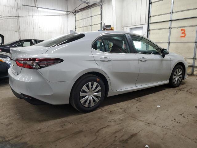 Photo 3 from auction – 2022 TOYOTA CAMRY LE with VIN 4T1C31AK8NU036749