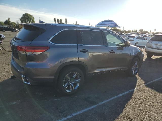 Photo 3 from auction – 2019 TOYOTA HIGHLANDER with VIN 5TDDZRFH1KS733246