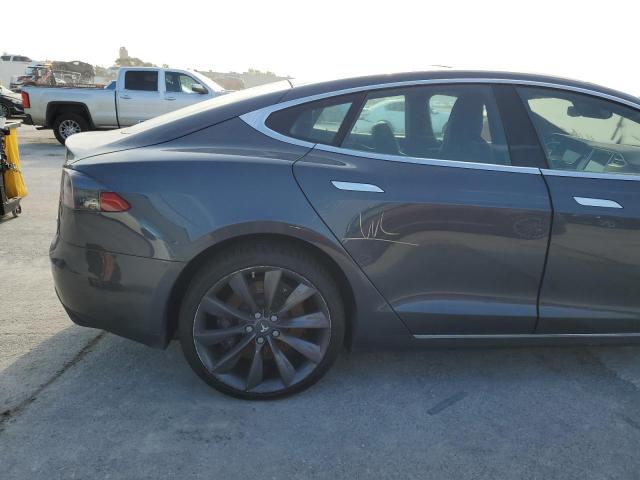 Photo 12 from auction – 2015 TESLA MODEL S with VIN 5YJSA1E2XFF117231