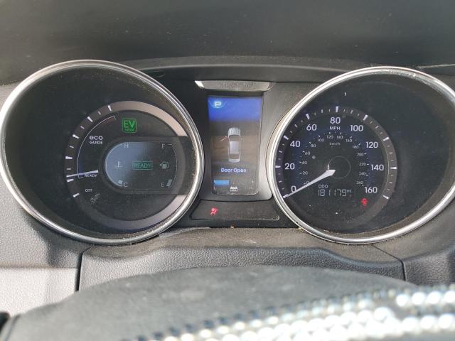 Photo 9 from auction – 2012 HYUNDAI SONATA HYB with VIN KMHEC4A48CA035790