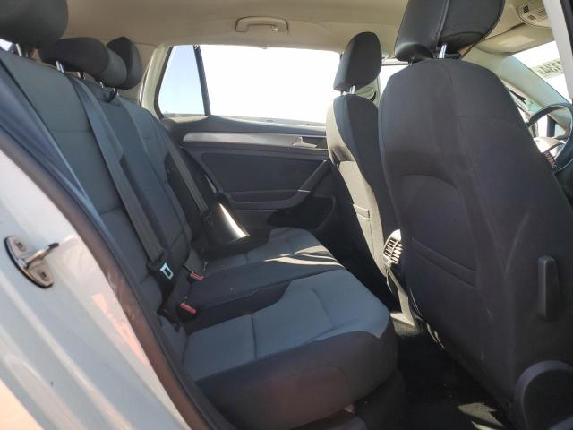 Photo 11 from auction – 2016 VOLKSWAGEN E-GOLF SE with VIN WVWKP7AU1GW917132