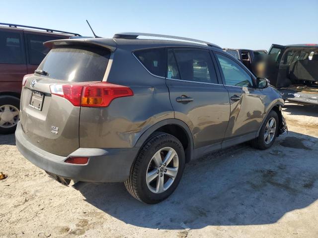 Photo 3 from auction – 2015 TOYOTA RAV4 XLE with VIN 2T3RFREV1FW393333