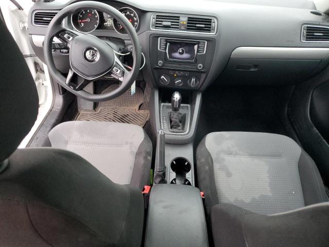 Photo 8 from auction – 2017 VOLKSWAGEN JETTA S with VIN 3VW2B7AJ3HM375258