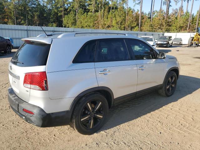 Photo 3 from auction – 2012 KIA SORENTO EX with VIN 5XYKU4A61CG250045
