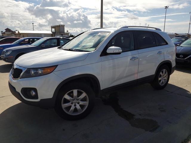Photo 1 from auction – 2013 KIA SORENTO LX with VIN 5XYKT3A69DG352272