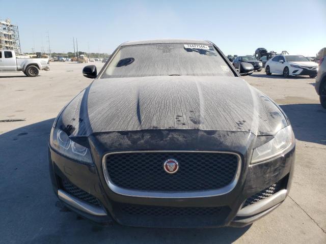 Photo 5 from auction – 2018 JAGUAR XF with VIN SAJBR4FX6JCY61663