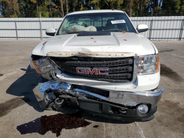 Снимка 5 от търг – 2011 GMC SIERRA K25 с VIN 1GT121C8XBF145553