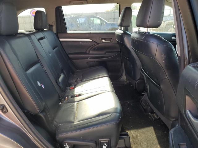 Photo 11 from auction – 2015 TOYOTA HIGHLANDER with VIN 5TDJKRFH2FS131114
