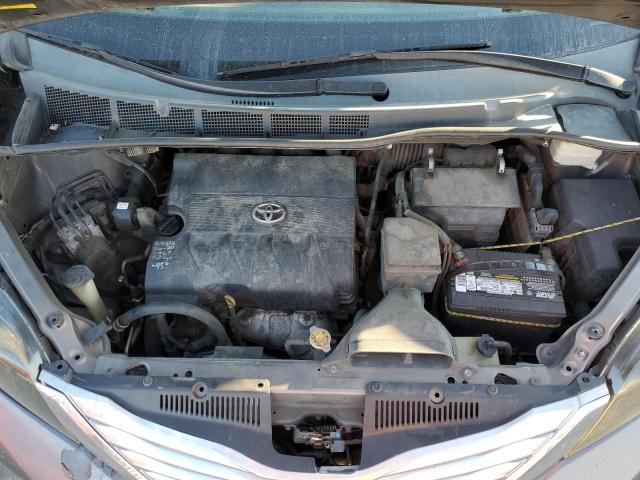 Photo 12 from auction – 2011 TOYOTA SIENNA XLE with VIN 5TDYK3DC3BS004689
