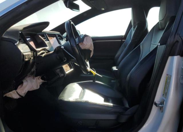 Photo 7 from auction – 2016 TESLA MODEL S with VIN 5YJSA1E2XGF128635