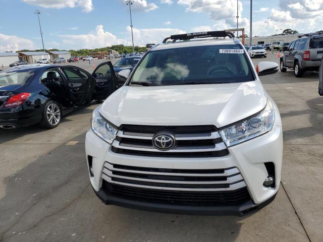Photo 5 from auction – 2019 TOYOTA HIGHLANDER with VIN 5TDJZRFH7KS627872