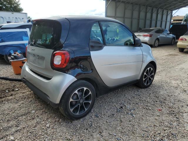 Photo 3 from auction – 2016 SMART FORTWO with VIN WMEFJ5DA6GK057472