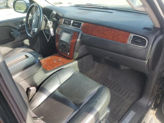 Photo 8 from auction – 2013 CHEVROLET AVALANCHE with VIN 3GNTKGE77DG317983