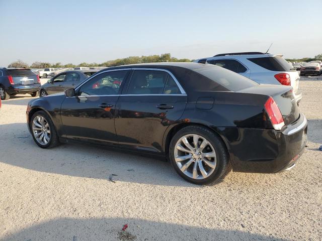 Photo 2 from auction – 2017 CHRYSLER 300 LIMITE with VIN 2C3CCAAG7HH580252