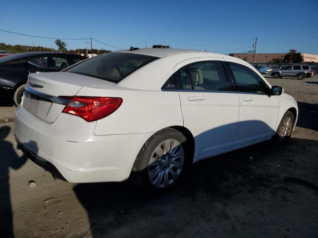 Photo 3 from auction – 2014 CHRYSLER 200 LX with VIN 1C3CCBAB6EN167901