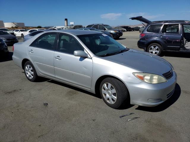 Photo 4 from auction – 2004 TOYOTA CAMRY LE with VIN 4T1BE32K04U868651