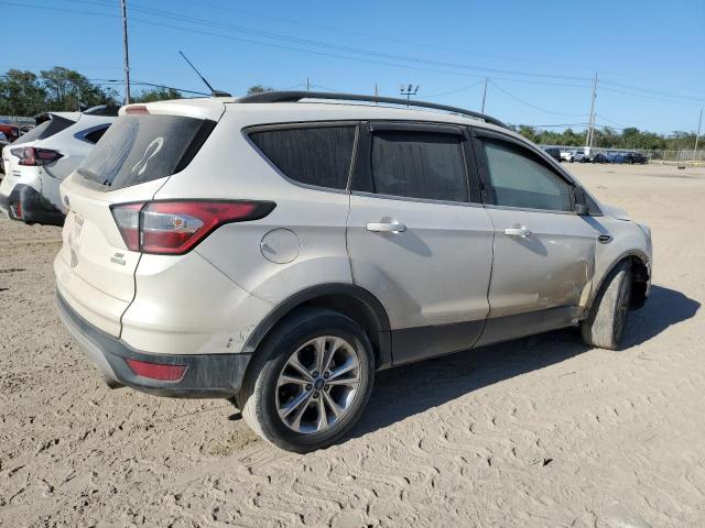 Photo 3 from auction – 2017 FORD ESCAPE SE with VIN 1FMCU0GDXHUC78205