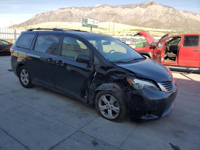 Photo 4 from auction – 2017 TOYOTA SIENNA L with VIN 5TDKZ3DC7HS848888