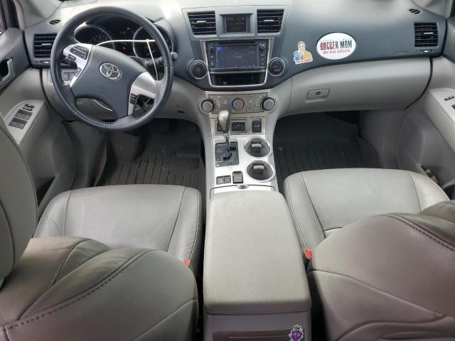 Photo 8 from auction – 2013 TOYOTA HIGHLANDER with VIN 5TDBK3EH9DS263657