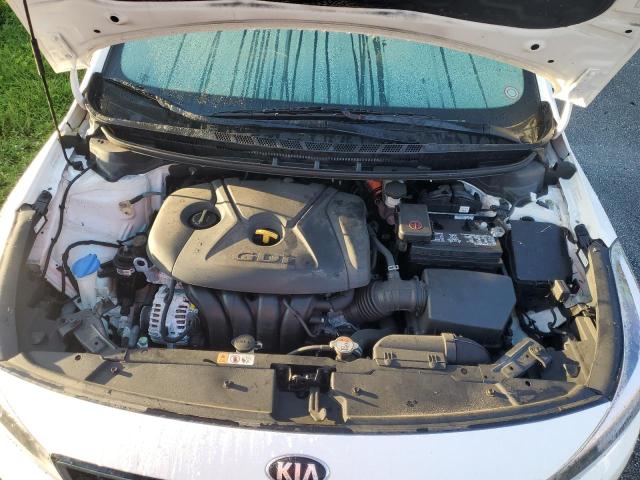Photo 11 from auction – 2017 KIA FORTE LX with VIN KNAFK5A89H5702058