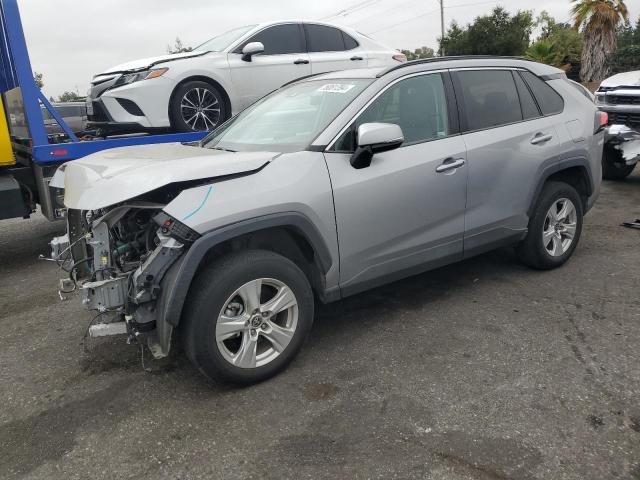 TOYOTA RAV4 XLE 2021 with VIN 2T3W1RFV3MC154462 - Photo from auction