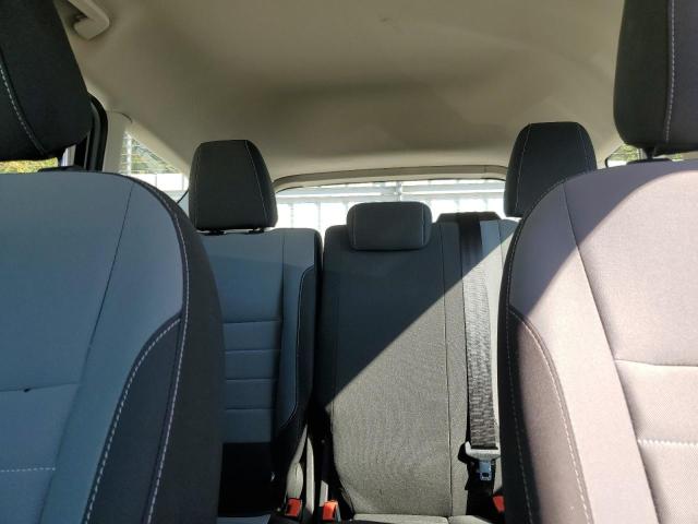 Photo 10 from auction – 2018 FORD ESCAPE S with VIN 1FMCU0F76JUB19439