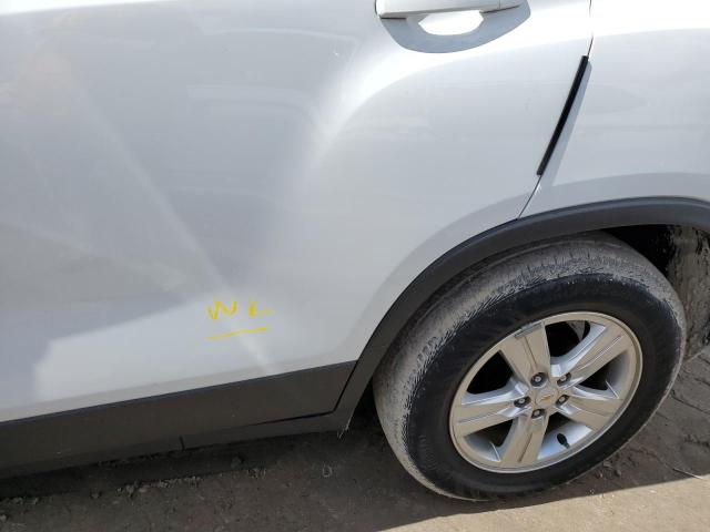 Photo 13 from auction – 2020 CHEVROLET TRAX LS with VIN KL7CJKSB1LB023880