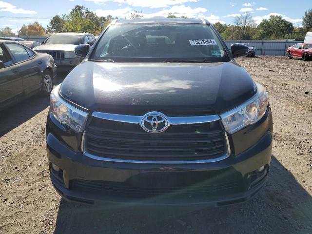 Photo 5 from auction – 2016 TOYOTA HIGHLANDER with VIN 5TDJKRFH6GS227975