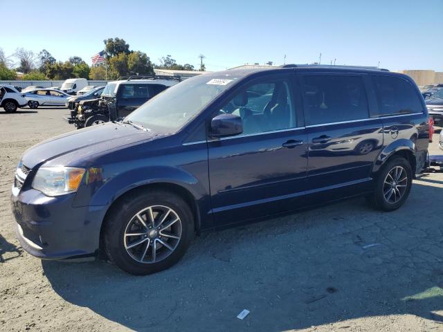 DODGE GRAND CARA 2017 with VIN 2C4RDGCG5HR638999 - Photo from auction