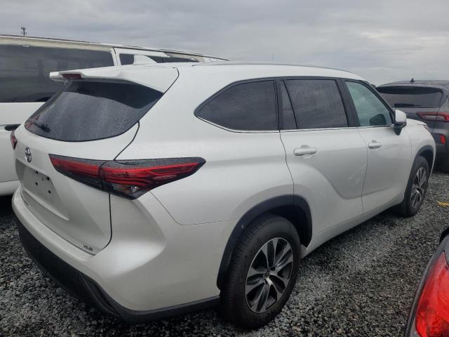 Photo 3 from auction – 2023 TOYOTA HIGHLANDER with VIN 5TDKDRAH2PS031604