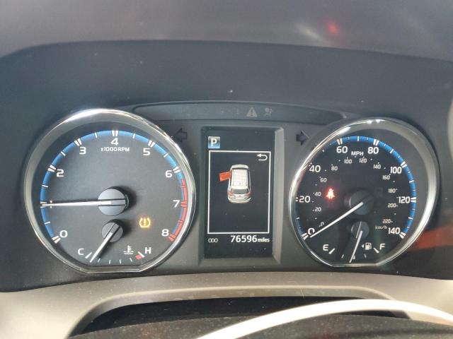 Photo 9 from auction – 2016 TOYOTA RAV4 XLE with VIN JTMWFREV5GJ069174