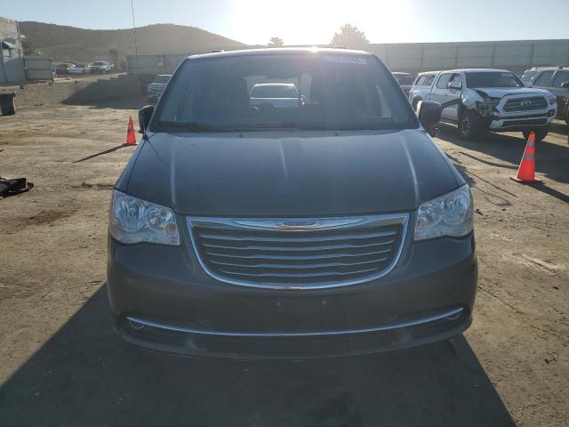 Photo 5 from auction – 2016 CHRYSLER TOWN & COU with VIN 2C4RC1BG9GR174633