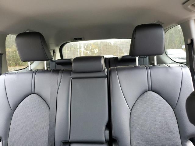 Photo 10 from auction – 2024 TOYOTA GRAND HIGH with VIN 5TDAAAB59RS014733