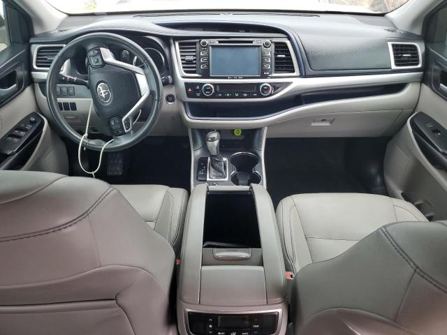 Photo 8 from auction – 2016 TOYOTA HIGHLANDER with VIN 5TDKKRFH3GS165892