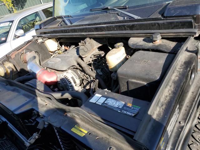 Photo 11 from auction – 2004 HUMMER H2 with VIN 5GRGN23U14H121880