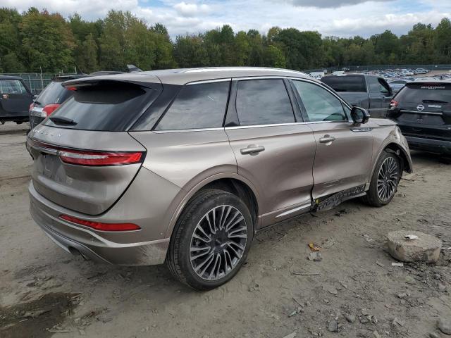 Photo 3 from auction – 2020 LINCOLN CORSAIR RE with VIN 5LMCJ2D92LUL09991