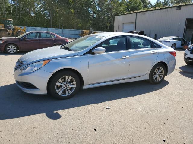HYUNDAI SONATA SE 2014 with VIN 5NPEB4ACXEH887682 - Photo from auction