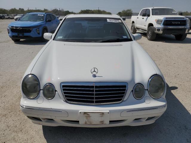 صورة رقم 5 من المزاد - 2000 MERCEDES-BENZ E 320 مع VIN WDBJF65J5YB054237