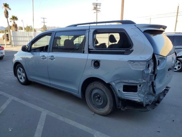 Photo 2 from auction – 2015 TOYOTA SIENNA LE with VIN 5TDKK3DC8FS683967