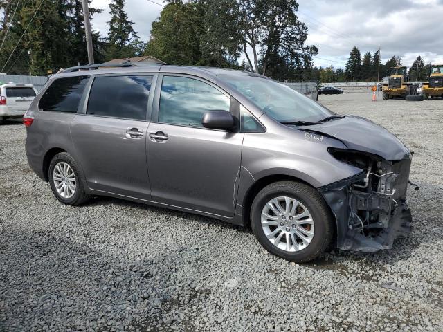 Photo 4 from auction – 2015 TOYOTA SIENNA XLE with VIN 5TDYK3DC3FS578084