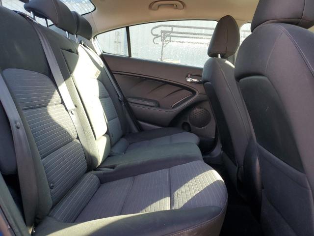 Photo 10 from auction – 2015 KIA FORTE LX with VIN KNAFX4A60F5271035