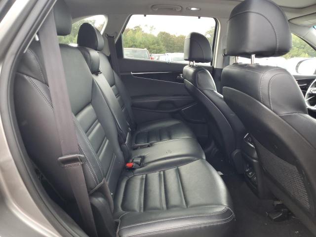 Photo 11 from auction – 2017 KIA SORENTO SX with VIN 5XYPKDA51HG255580