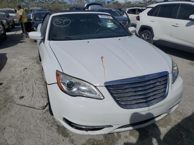 Photo 5 from auction – 2012 CHRYSLER 200 TOURIN with VIN 1C3BCBEB7CN119021