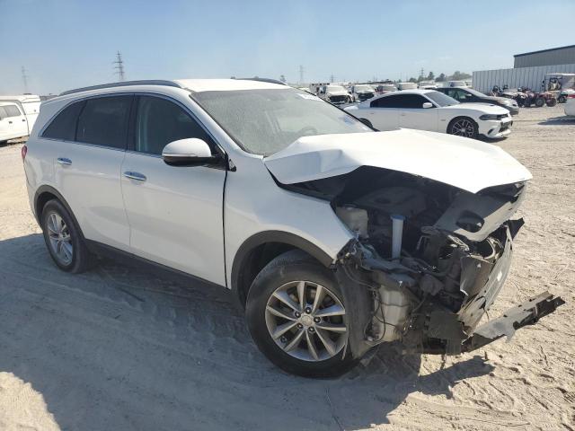 Photo 4 from auction – 2016 KIA SORENTO LX with VIN 5XYPG4A31GG077331